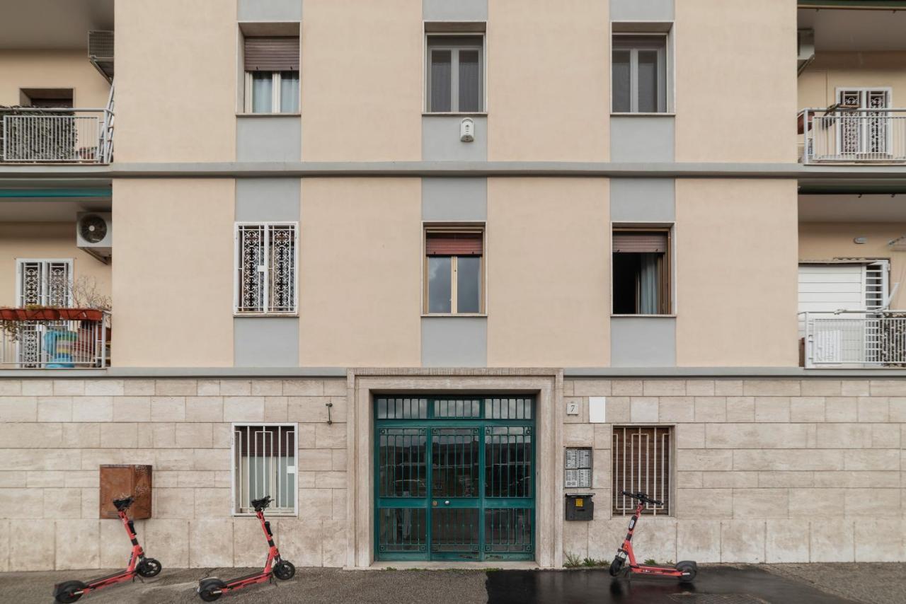 Sunny Apartment Piramide Rom Exterior foto