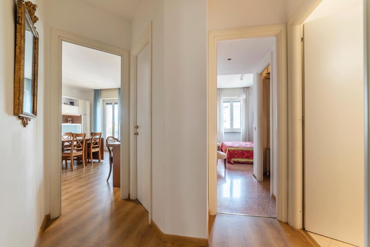 Sunny Apartment Piramide Rom Exterior foto
