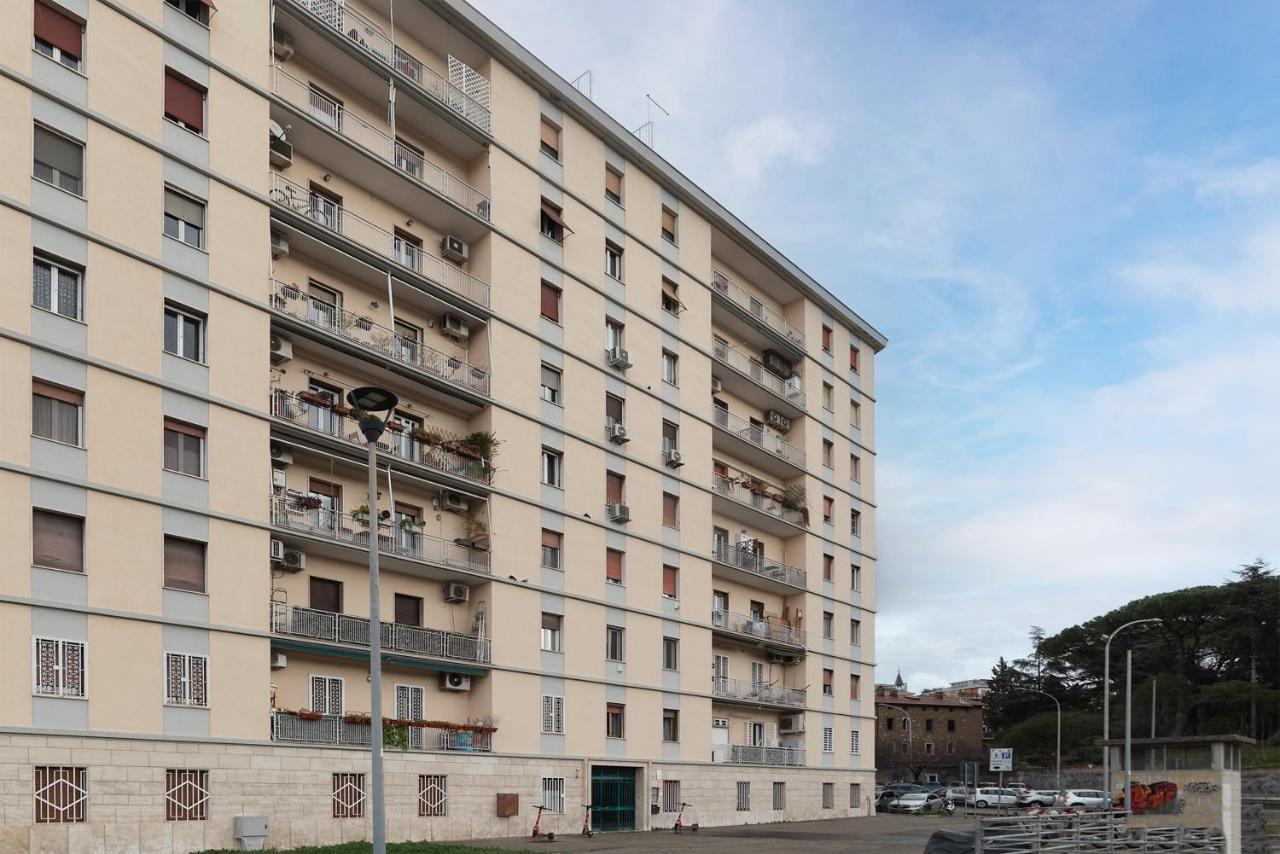 Sunny Apartment Piramide Rom Exterior foto