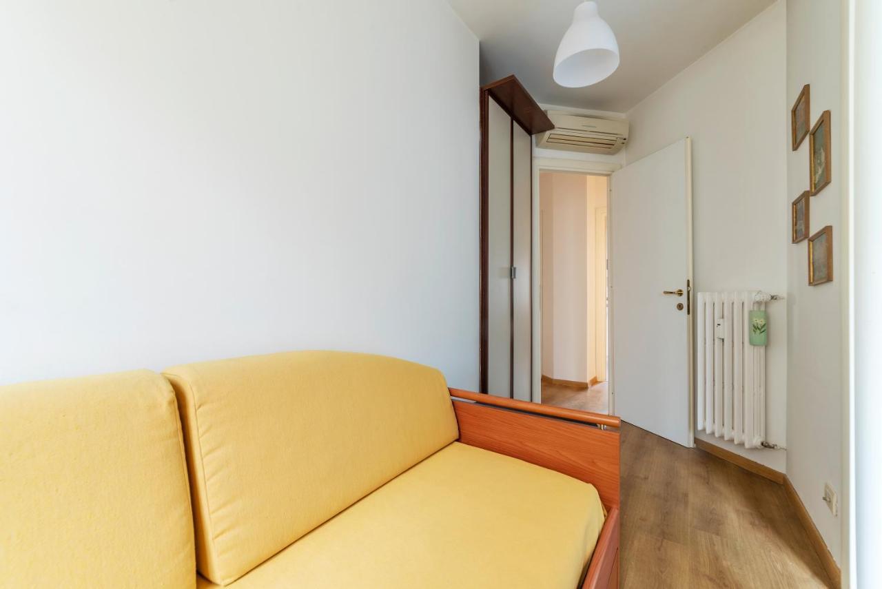 Sunny Apartment Piramide Rom Exterior foto